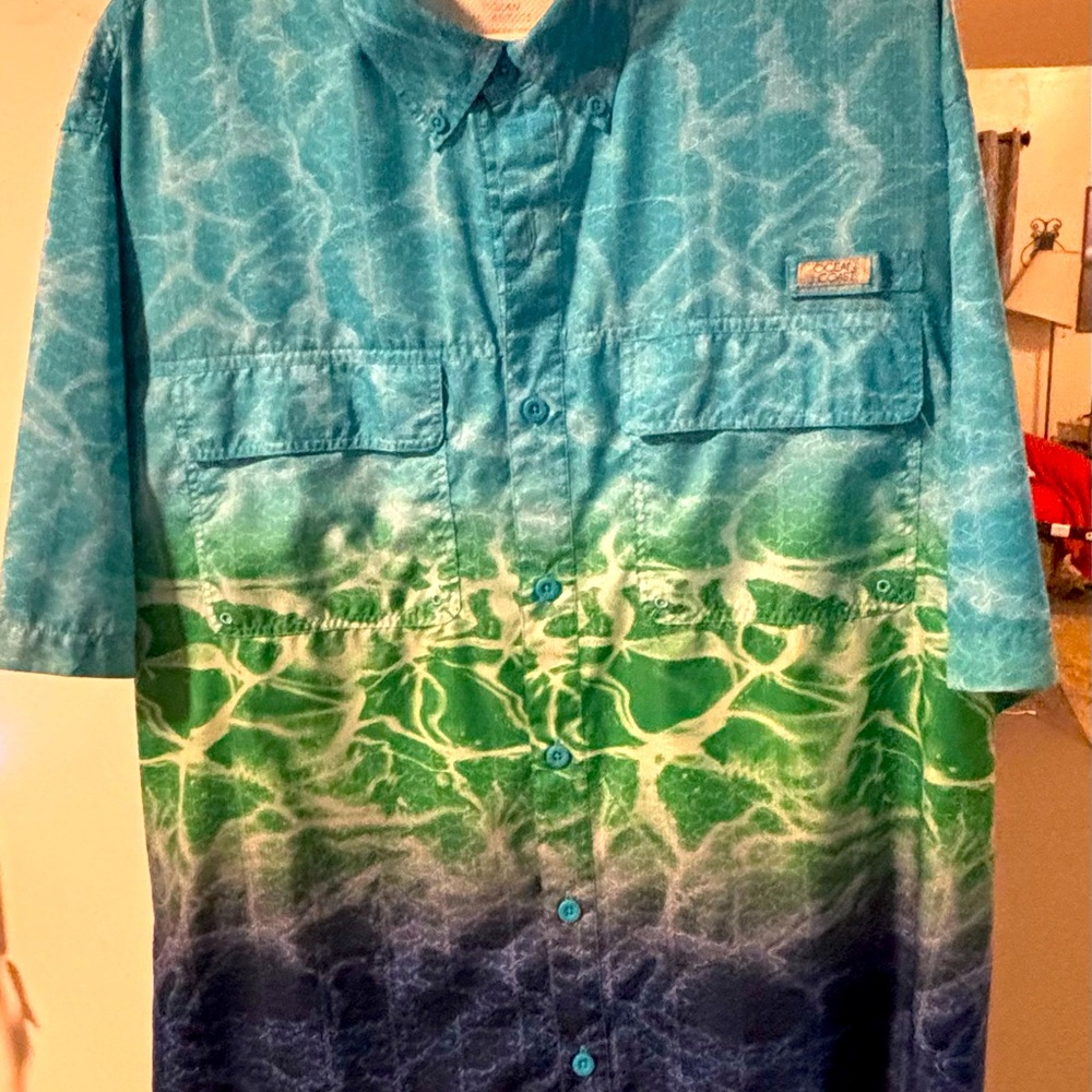 Men’s Ocean & Coast Tri Color Fish Print Short Sleeve Fishing Shirt